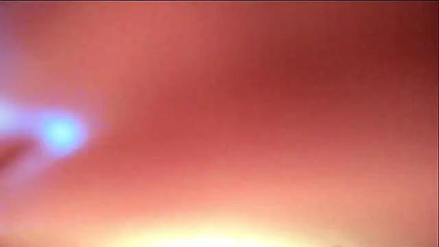 EmiliaZen online show from November 4, 2025, 5:28 pm