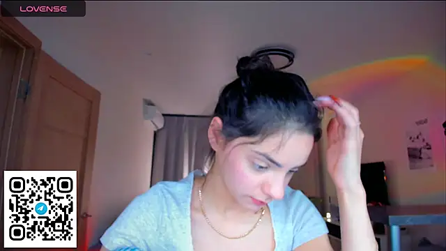 EmiliaZen online show from February 21, 2026, 3:36 pm