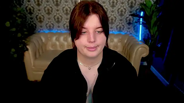 Snapshot of KristiMoons chatting on September 10, 2025, 10:03 am KristiMoons online show from September 10, 2025, 10:03 am