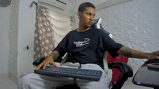 Snapshot of blackdirty420 chatting on November 20, 2025, 3:23 pm blackdirty420 online show from November 20, 2025, 3:23 pm