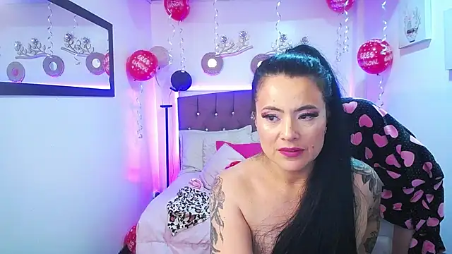 Snapshot of lizha_milf chatting on February 14, 2025, 9:43 pm lizha milf online show from February 14, 2025, 9:43 pm