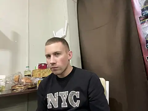 Dimyanmodel online show from February 6, 2025, 4:25 pm