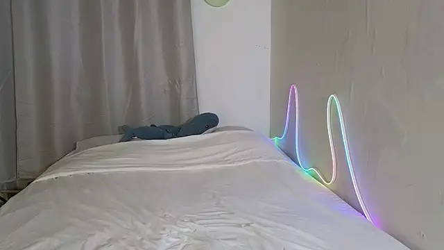 Julian wins online show from April 2, 2026, 12:07 am