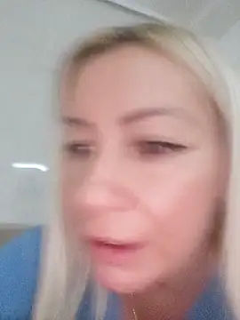 Snapshot of visnjica chatting on November 21, 2025, 5:12 pm visnjica online show from November 21, 2025, 5:12 pm