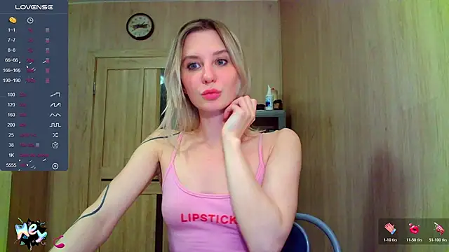 Snapshot of Caramel_piegirl chatting on November 14, 2025, 10:24 pm Caramel piegirl online show from November 14, 2025, 10:24 pm