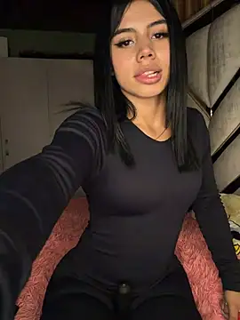 Laura-Khalifa online show from February 1, 2026, 7:06 am