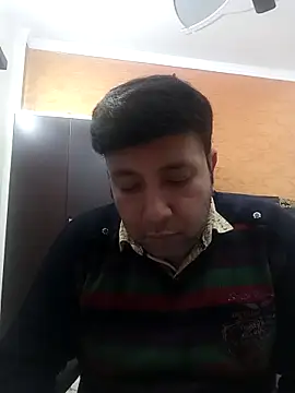 innocentboy1987 online show from December 3, 2025, 9:53 am