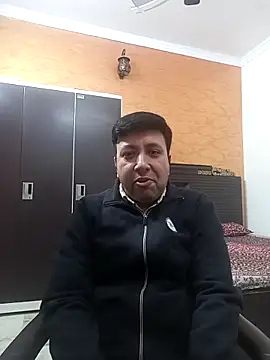 innocentboy1987 online show from December 5, 2025, 8:13 am