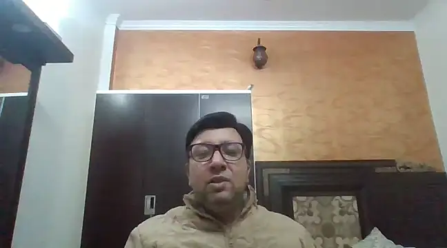 innocentboy1987 online show from March 11, 2025, 6:52 am