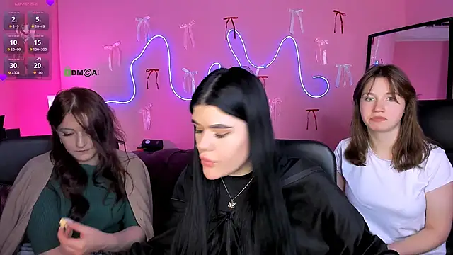 Snapshot of catherine_kitty chatting on March 8, 2026, 2:15 am catherine kitty online show from March 8, 2026, 2:15 am