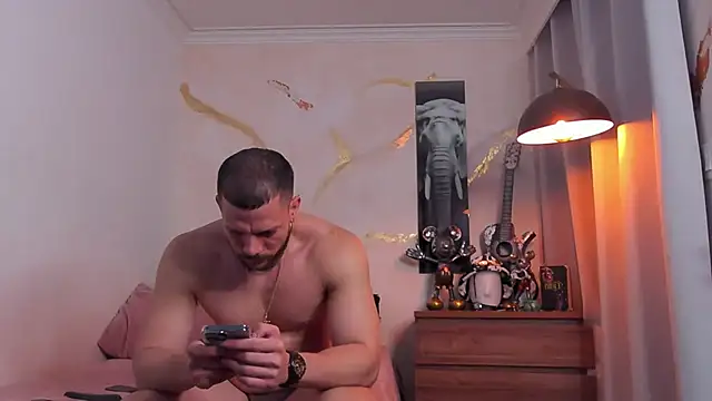 bakersboyssexys online show from April 25, 2026, 11:35 pm