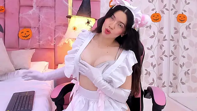 ArianaFranco online show from October 30, 2025, 2:25 pm