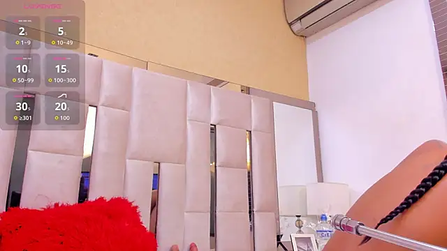 Snapshot of AgathaBladee chatting on November 30, 2025, 1:39 am AgathaBladee online show from November 30, 2025, 1:39 am