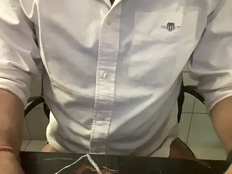 Snapshot of iamabigdickindian chatting on November 30, 2025, 9:32 am iamabigdickindian online show from November 30, 2025, 9:32 am