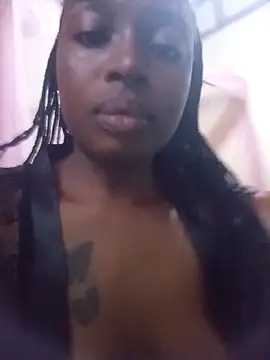 Snapshot of leenblessx chatting on June 22, 2026, 2:47 pm leenblessx online show from June 22, 2026, 2:47 pm