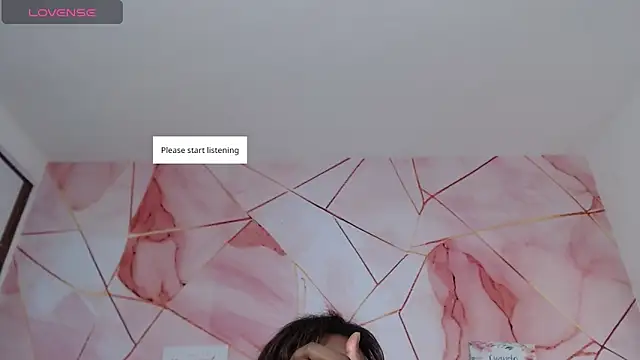 LindaBird online show from March 3, 2026, 8:49 pm