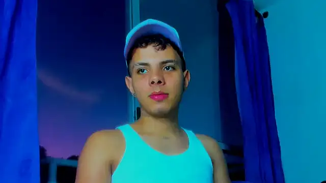 Alessandro 1610 online show from November 22, 2025, 11:03 pm