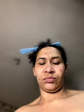 Carola-Ross online show from September 20, 2025, 7:41 pm