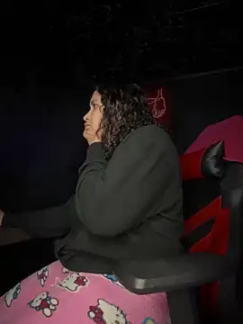 Carola-Ross online show from March 21, 2025, 9:23 am