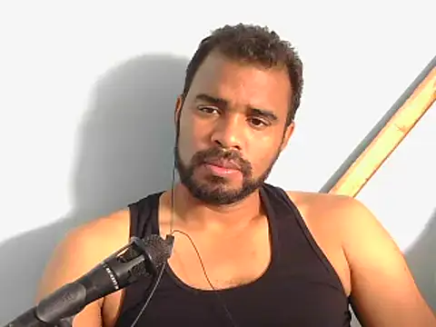 Snapshot of YOX22 chatting on October 28, 2025, 1:43 pm YOX22 online show from October 28, 2025, 1:43 pm