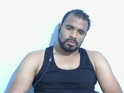 Snapshot of YOX22 chatting on November 8, 2025, 5:44 am YOX22 online show from November 8, 2025, 5:44 am