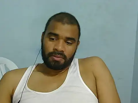 Snapshot of YOX22 chatting on June 11, 2026, 11:24 pm YOX22 online show from June 11, 2026, 11:24 pm