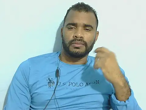 Snapshot of YOX22 chatting on September 19, 2025, 5:33 am YOX22 online show from September 19, 2025, 5:33 am