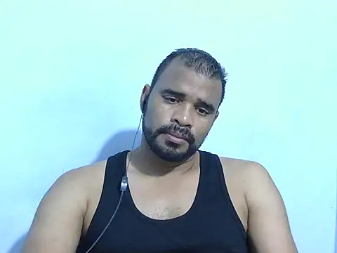 Snapshot of YOX22 chatting on November 20, 2025, 5:41 am YOX22 online show from November 20, 2025, 5:41 am