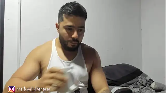 mikeblaree online show from October 28, 2025, 3:00 pm