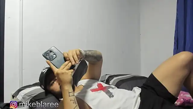 mikeblaree online show from October 30, 2025, 3:20 pm