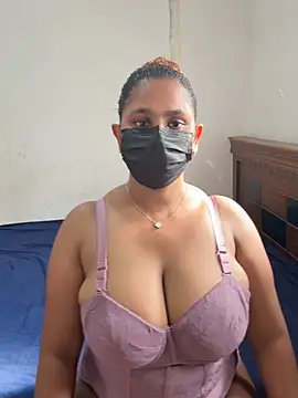 Snapshot of xxxsrilankagirl chatting on April 7, 2026, 11:12 am xxxsrilankagirl online show from April 7, 2026, 11:12 am
