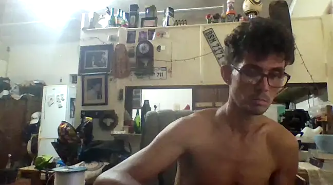 Snapshot of Invisibledickman chatting on March 15, 2025, 8:43 pm Invisibledickman online show from March 15, 2025, 8:43 pm
