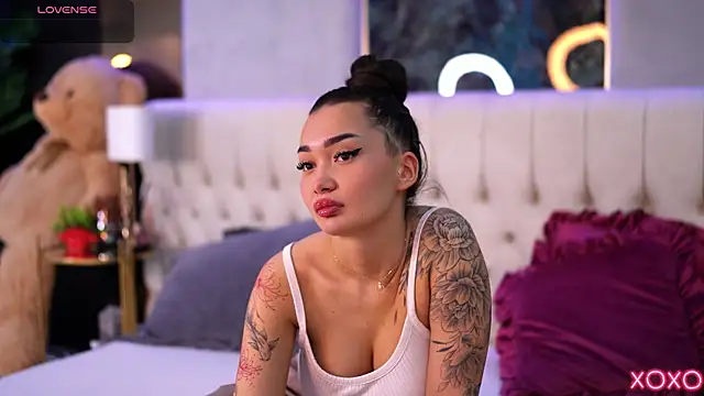 SashaFerrera online show from October 29, 2025, 7:46 pm