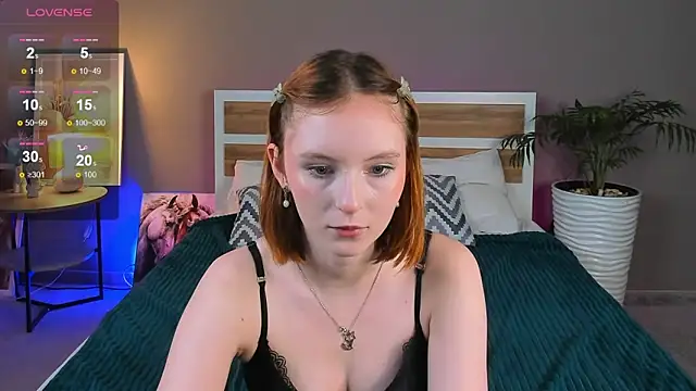 Snapshot of Snega_Ginder chatting on March 18, 2025, 5:56 am Snega Ginder online show from March 18, 2025, 5:56 am