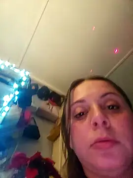 Snapshot of ShysluutGia chatting on November 19, 2025, 1:16 am ShysluutGia online show from November 19, 2025, 1:16 am