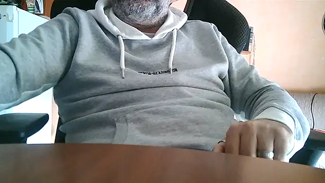 Snapshot of lanata chatting on March 10, 2025, 3:09 pm lanata online show from March 10, 2025, 3:09 pm