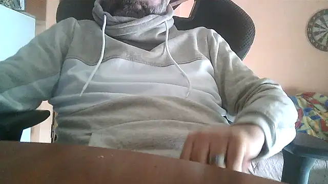 Snapshot of lanata chatting on February 14, 2025, 10:49 am lanata online show from February 14, 2025, 10:49 am