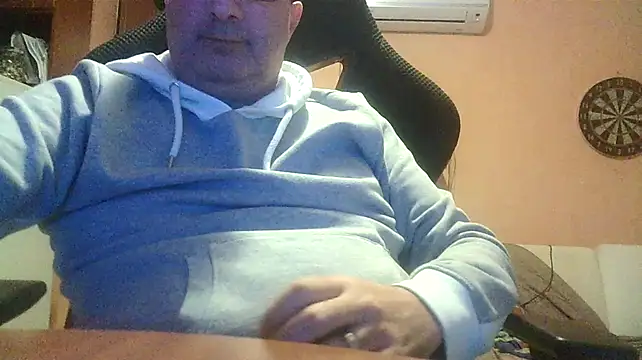 Snapshot of lanata chatting on February 16, 2025, 5:37 pm lanata online show from February 16, 2025, 5:37 pm