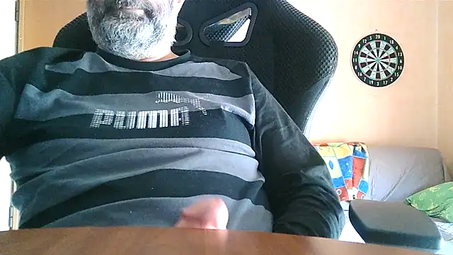 Snapshot of lanata chatting on March 17, 2025, 9:44 am lanata online show from March 17, 2025, 9:44 am