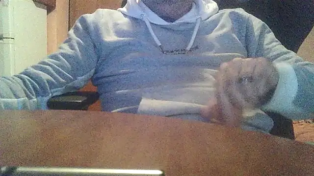 Snapshot of lanata chatting on November 7, 2025, 4:22 pm lanata online show from November 7, 2025, 4:22 pm