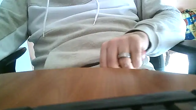 Snapshot of lanata chatting on March 4, 2025, 3:15 pm lanata online show from March 4, 2025, 3:15 pm