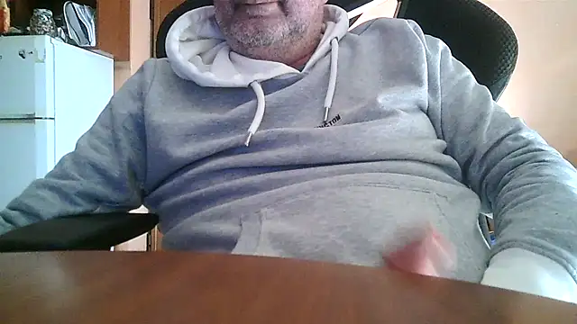 Snapshot of lanata chatting on February 21, 2025, 3:43 pm lanata online show from February 21, 2025, 3:43 pm