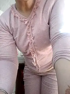 Snapshot of nouhaty chatting on November 18, 2025, 9:56 am nouhaty online show from November 18, 2025, 9:56 am