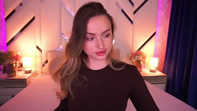 LindsieGreyy online show from April 19, 2026, 6:25 am