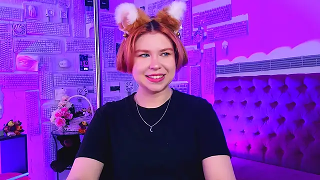 MitsukiMun online show from March 19, 2025, 7:07 am