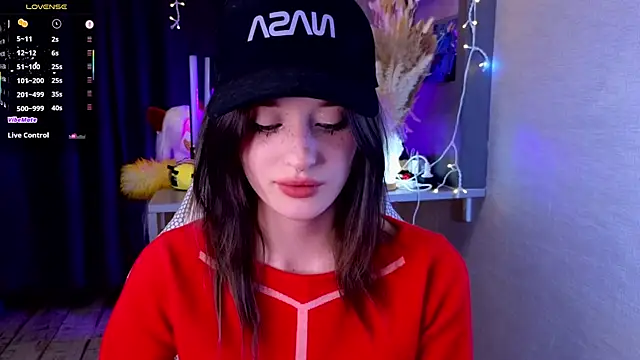 Hisoka akerley online show from April 29, 2026, 7:31 pm