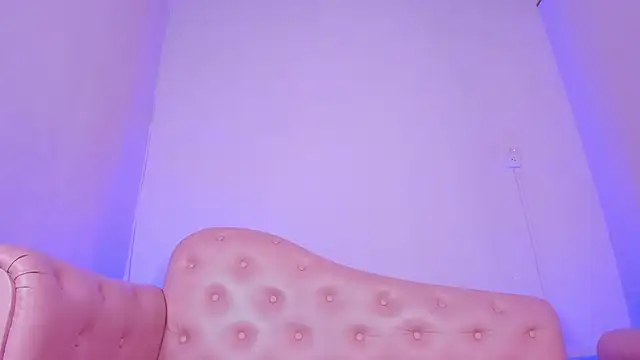  JuliSweet  online show from October 19, 2025, 12:52 pm