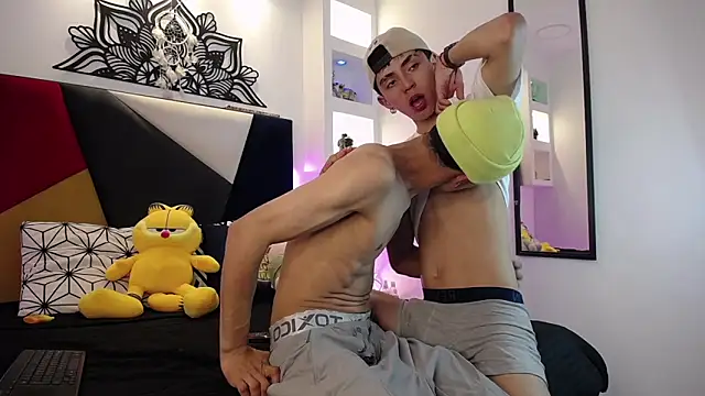 Snapshot of MaikyCooper chatting on March 8, 2025, 1:03 pm MaikyCooper online show from March 8, 2025, 1:03 pm