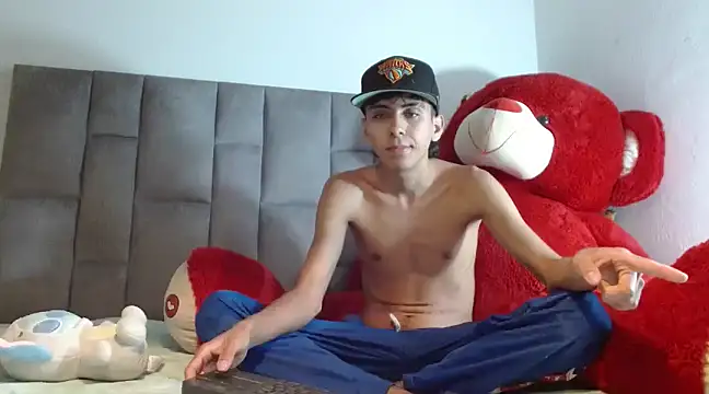 ian maik online show from March 13, 2025, 2:38 am