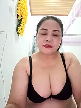 Baby-bigtits2024 online show from February 26, 2025, 2:59 pm